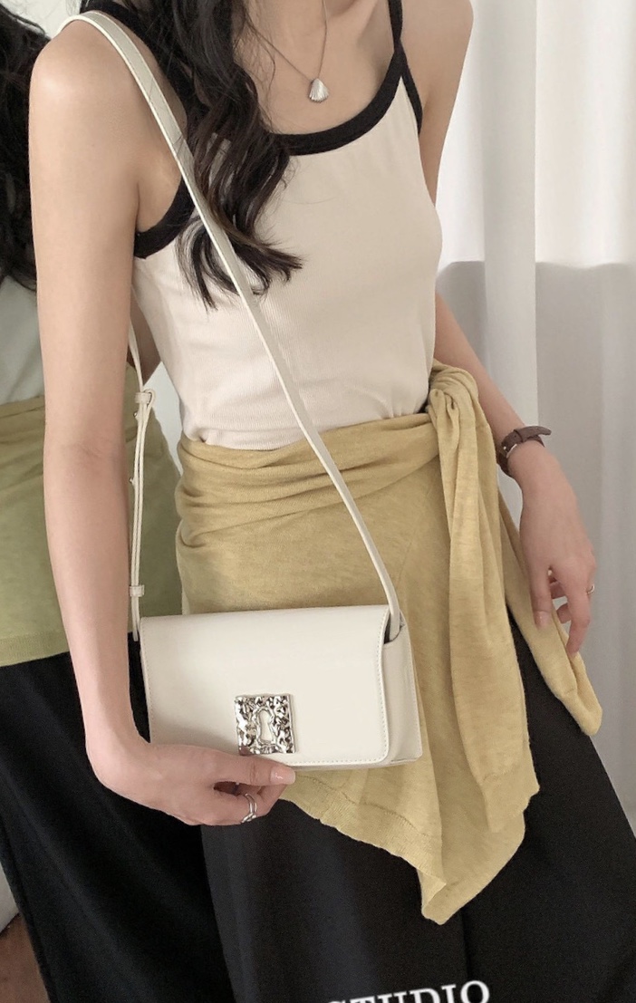 MBH Custom Hammered Lock Textured Square Crossbody Bag - Image 3