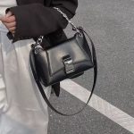 Women's 2025 Retro Metal Buckle Chain Tote Bag Small Niche Handbag Shoulder Crossbody Bag